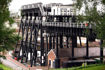 Anderton boat lift