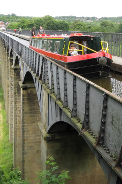 Pontcysyllte Aqueduct can be an alarming experience for any ship's captain